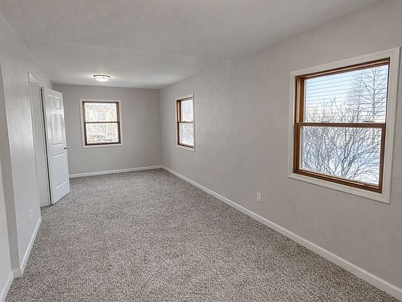 4th image of 14315 Ledgewood Ave