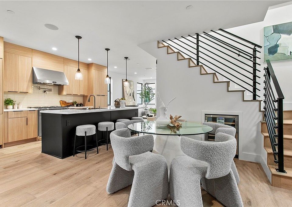 1st image of 603-5 Larkspur Ave