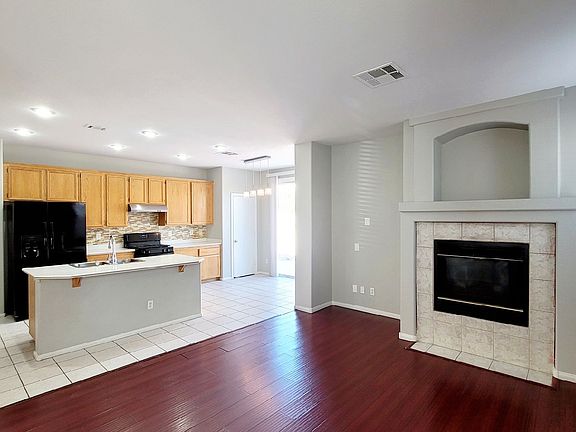 5th image of 10028 W Cherokee Ave