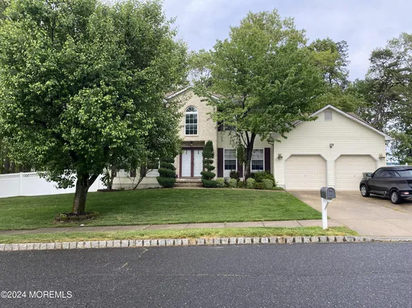 34 Winchester Drive, Howell, NJ 07731