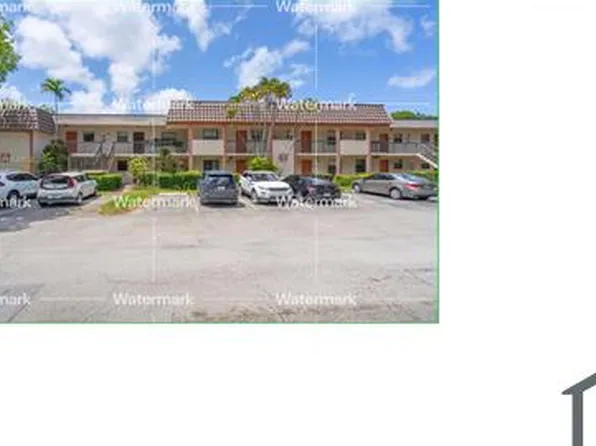 841 NE 207th Ln, Miami, FL 33179