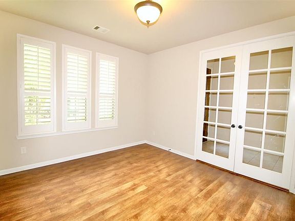 3rd image of 13417 Sunset Bay Ln