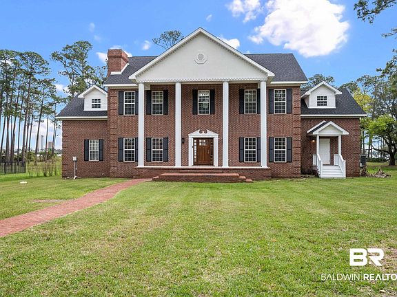3rd image of 18650 Fort Morgan Rd