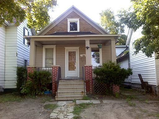 1st image of 735 W 14th St