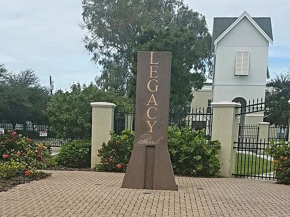 4th image of 4628 Legacy Park Dr