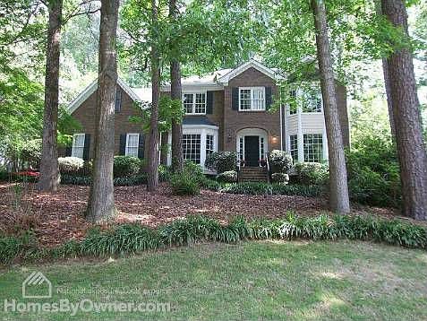 4th image of 1170 Woods Cir NE