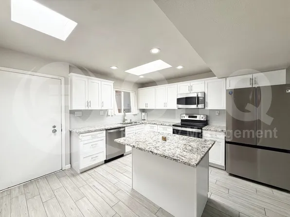 3211 S College Ave, Tempe, AZ 85282
