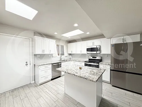 3211 S College Ave Photo 1