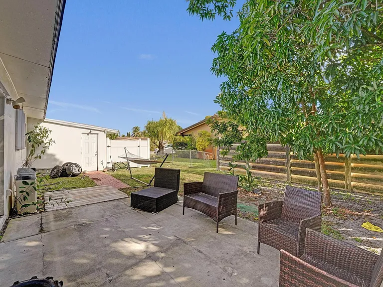 3322 McKinley St — Photo 53