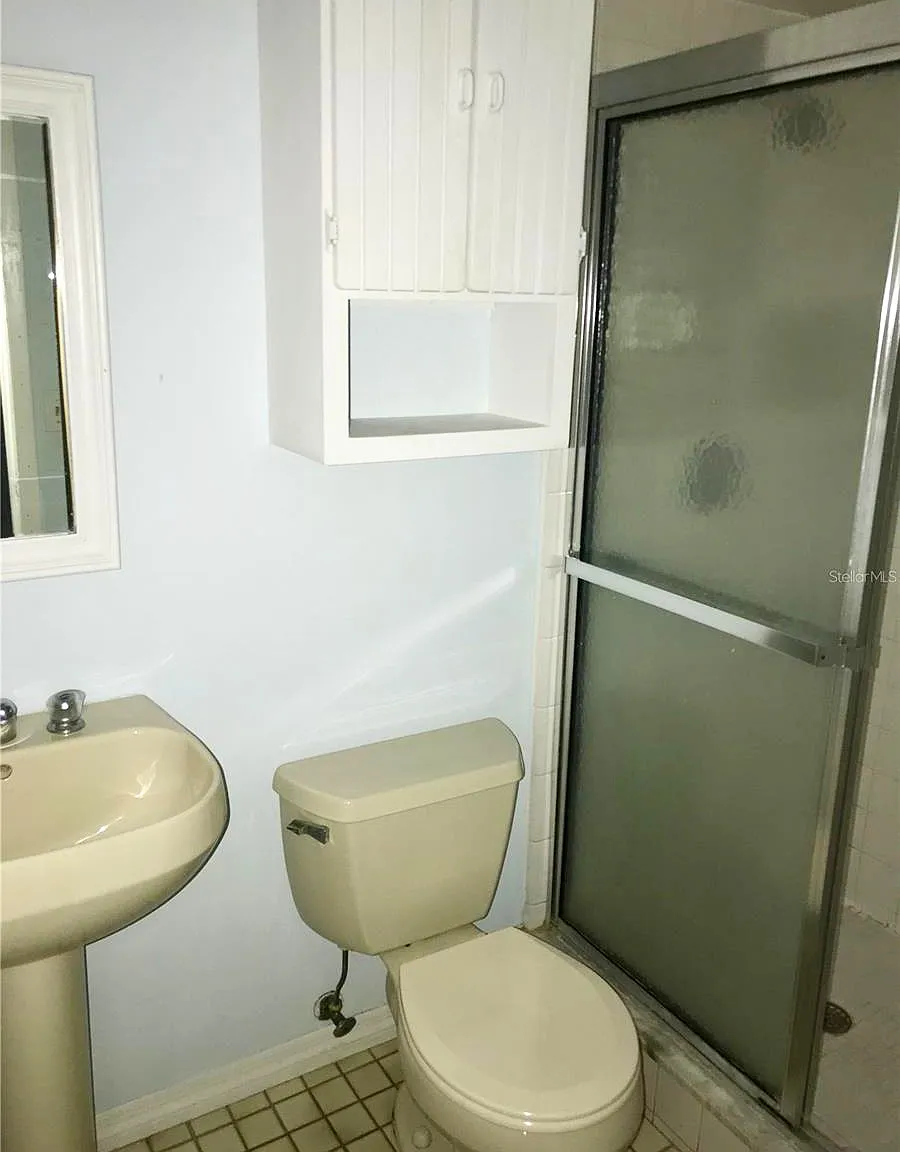 2 bed, 1050 sqft, $1,860 — Photo 3