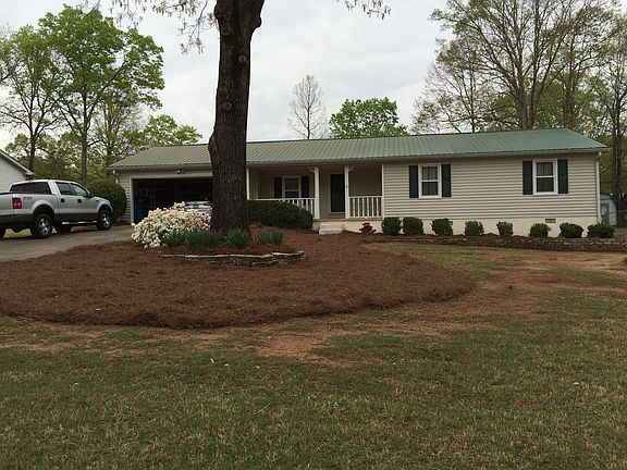 5th image of 1124 Oak Grove Cir