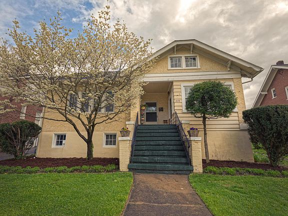 2nd image of 1828 Maiden Ln SW