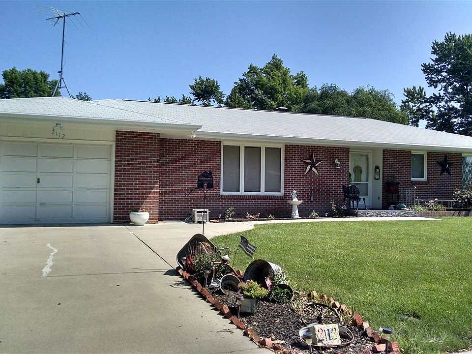 2112 High St Beatrice NE 68310 Zillow