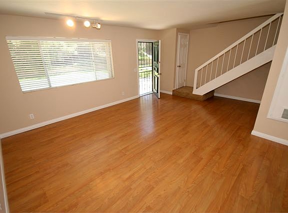 2nd image of 1092 Palmetto Way APT F