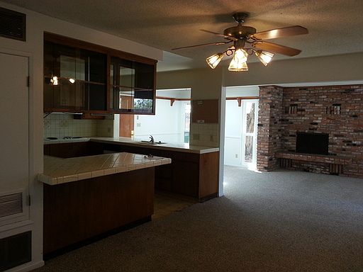 2nd image of 3667 Johnson Ave