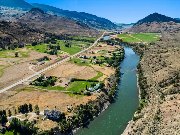 1065 Us Highway 89, Gardiner, MT 59030