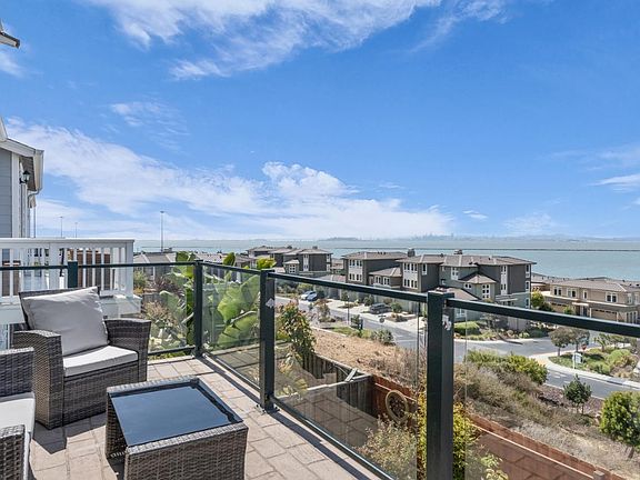 5th image of 506 Seacliff Place