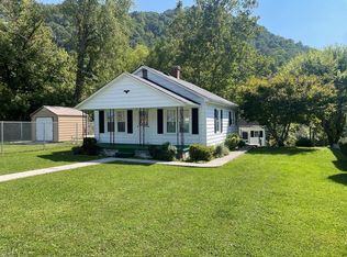 210 River Rd, Cedar Bluff, VA 24609