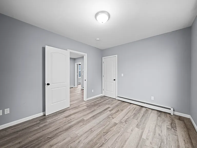 4 Columbus Ave — Photo 5
