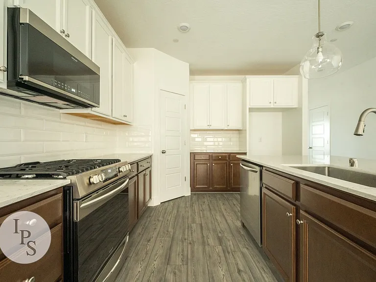 2139 N Osmun Ave — Photo 9