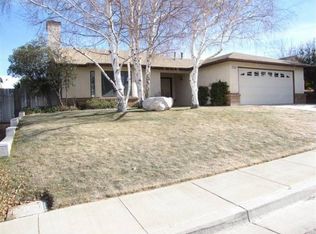 1330 El Rancho Dr, Tehachapi, CA 93561