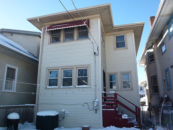 3rd image of 818 Wesley Ave