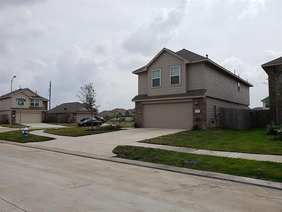 1st image of 1442 Oxford Meadows Dr