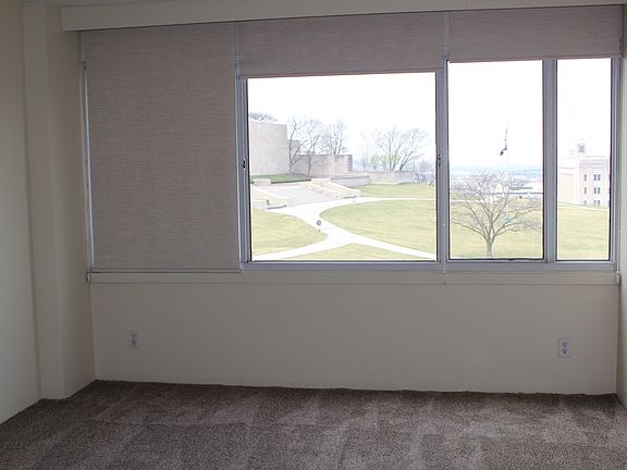 4th image of 2525 Main St APT 503