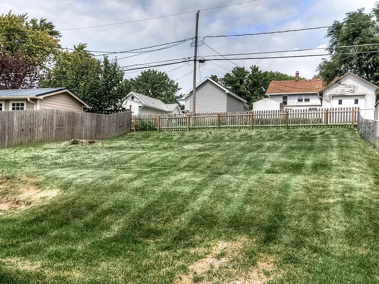 4916 Hickory St — Photo 19