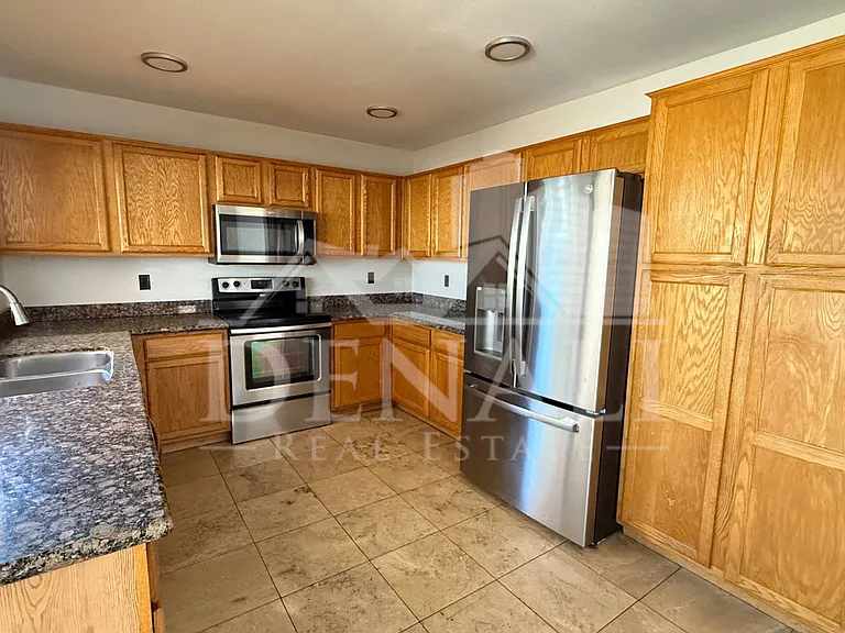 1274 W Sparrow Ct — Photo 6