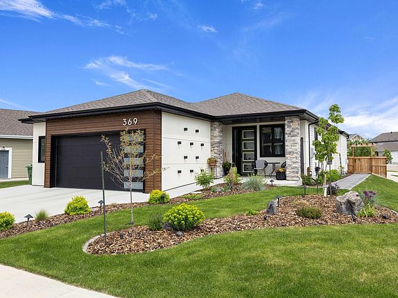 2nd image of 369 Meadowview Dr