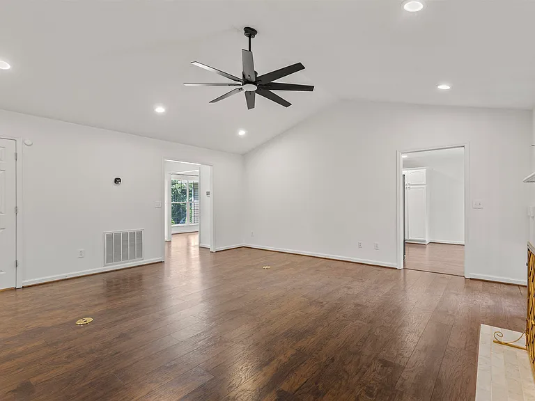 3560 Great Oak Ln — Photo 11