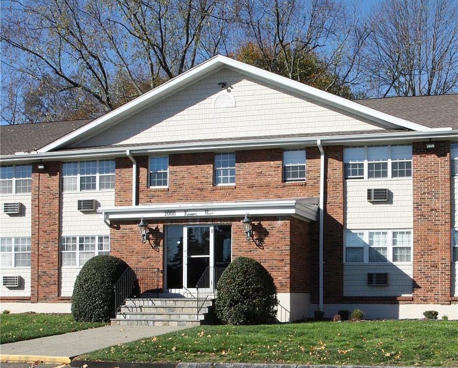 Fairfield Manor 1000 Knapps Hwy Fairfield CT Zillow