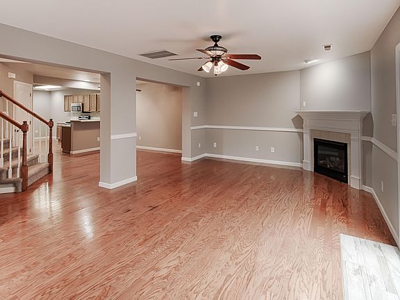 3rd image of 6726 La Christa Way