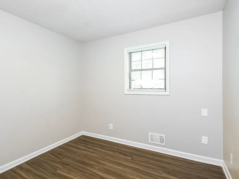 5376 Whitney Ct — Photo 13