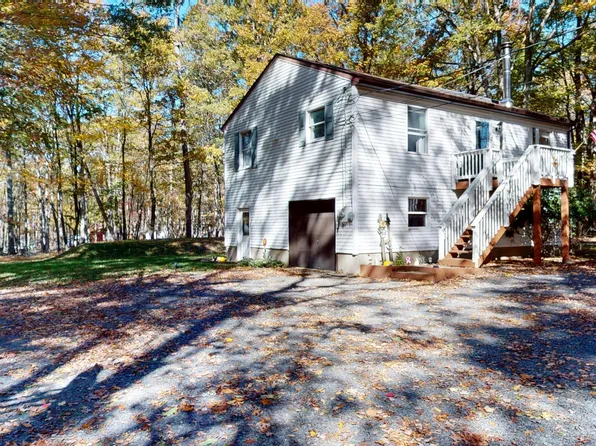 103 Taylor Ct, Milford, PA 18337