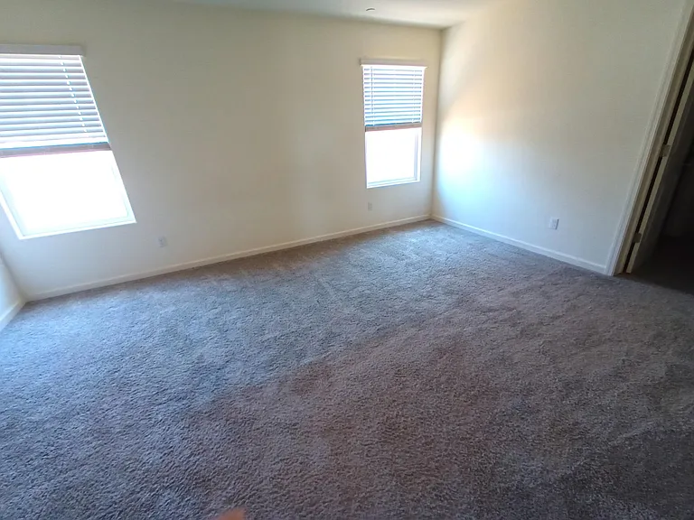 4244 Rutherford Ave — Photo 12