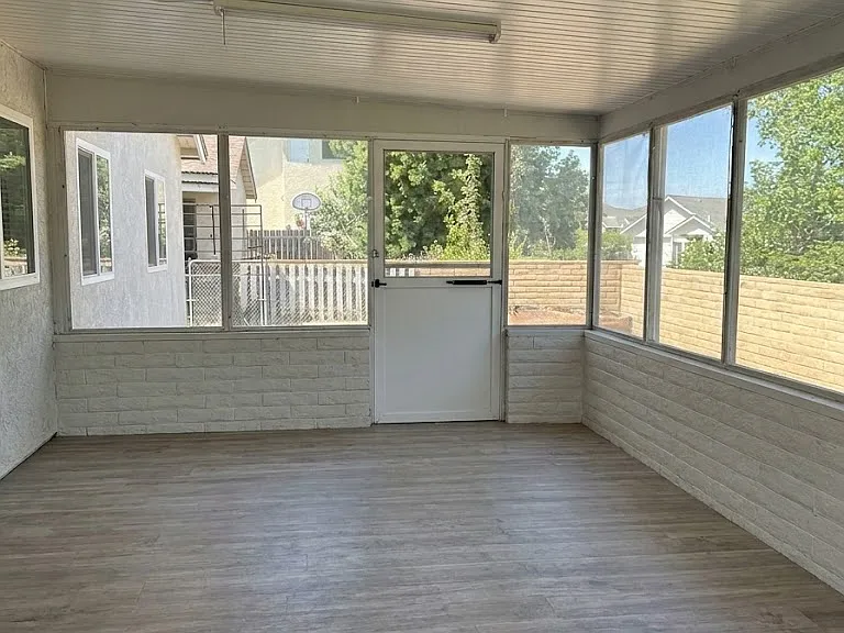 11405 Bootes St — Photo 10