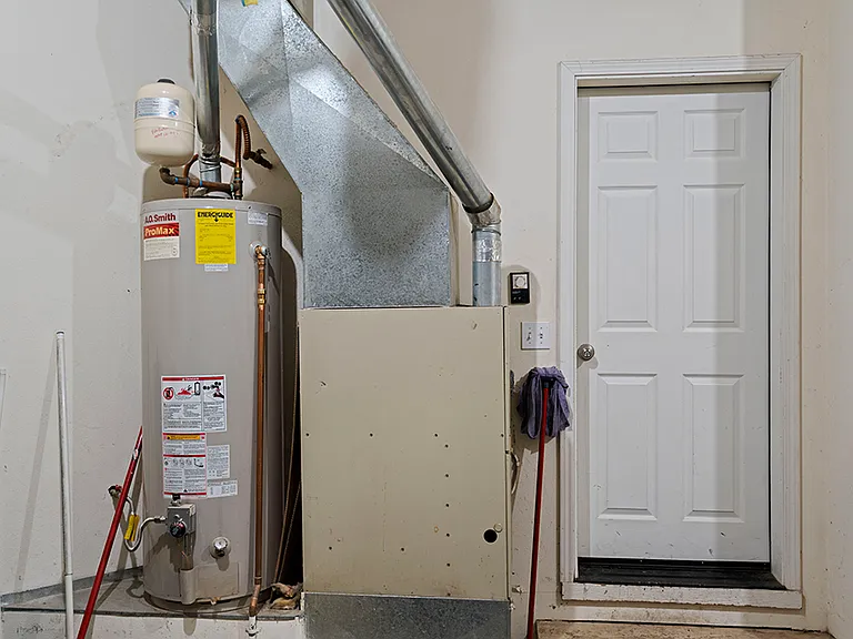 606 Valentine Dr — Photo 27