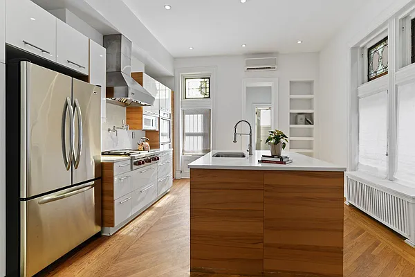 Sold by Keller Williams NYC | media 3