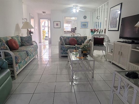 5th image of 2666 S Emory Drive #H