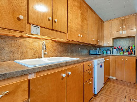 4th image of 1380 Rowena Street