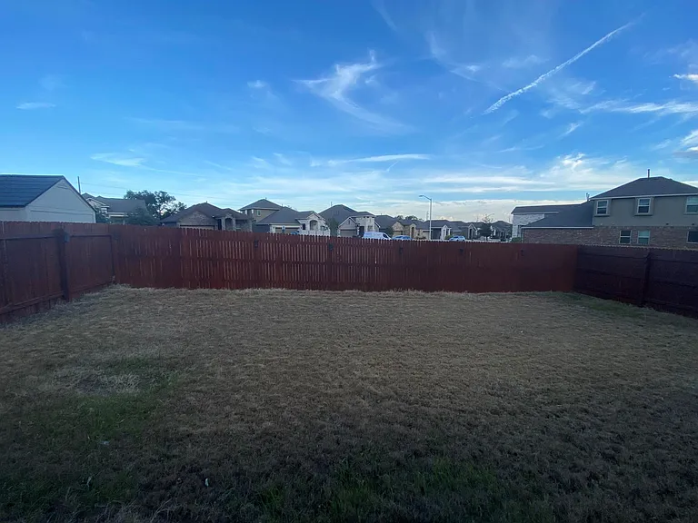 2416 Lyla Ln — Photo 17
