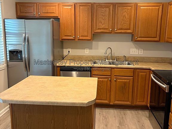 2nd image of 3623 Bison Hill Ln