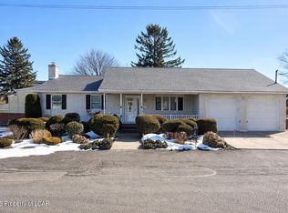 808 E 3rd St, Hazleton, PA 18201