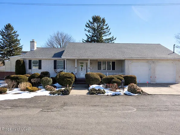 808 E 3rd St, Hazleton, PA 18201