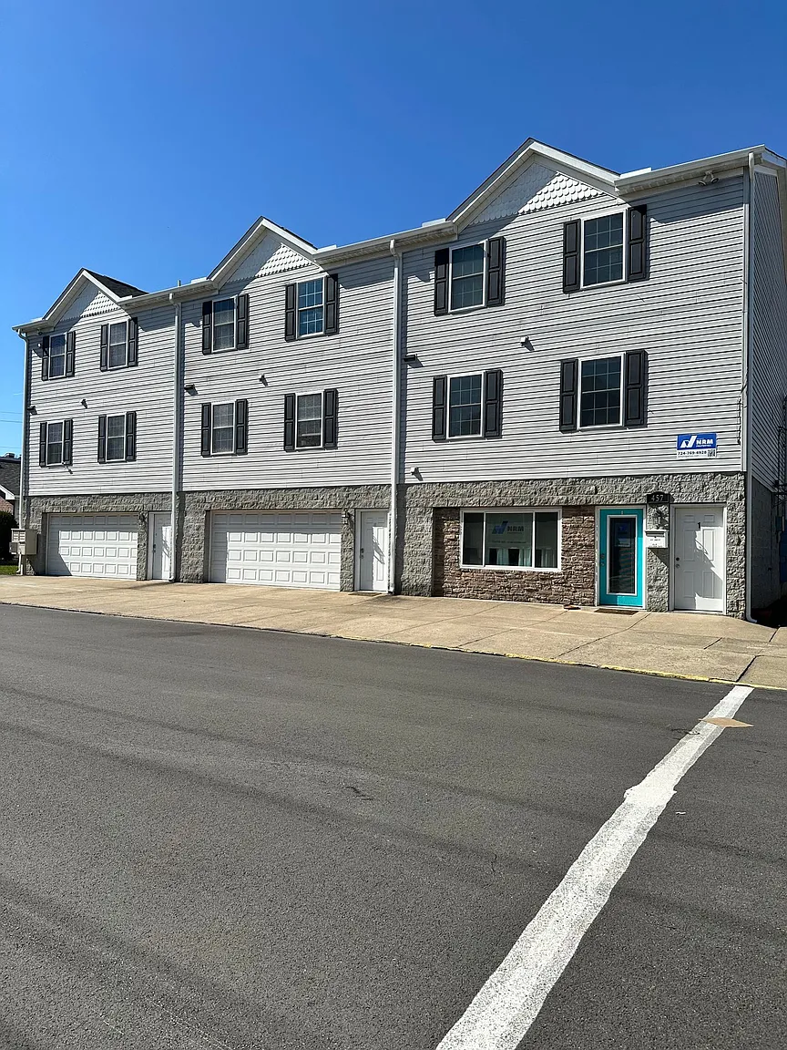 457 2nd St photo 1