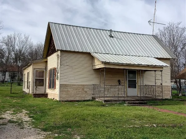 605 6th St, Brownwood, TX 76801