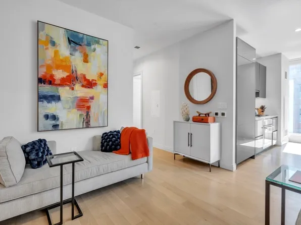 135 Seaport Blvd Unit 1906, Boston, MA 02210