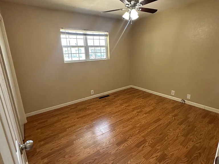1610 S Saint Louis Ave #1 — Photo 16